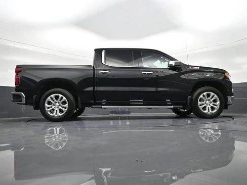 Used 2023 Chevrolet Silverado 1500 LTZ w/ Z71 Off-Road Package image 28