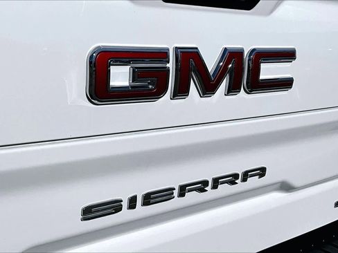 Used 2020 GMC Sierra 1500 SLT w/ SLT Premium Plus Package image 30