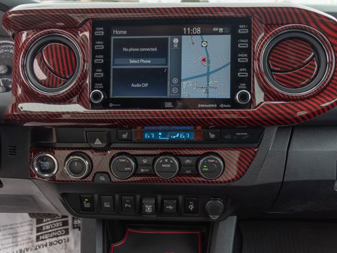 Used 2022 Toyota Tacoma TRD Sport w/ TRD Premium Sport Package image 12