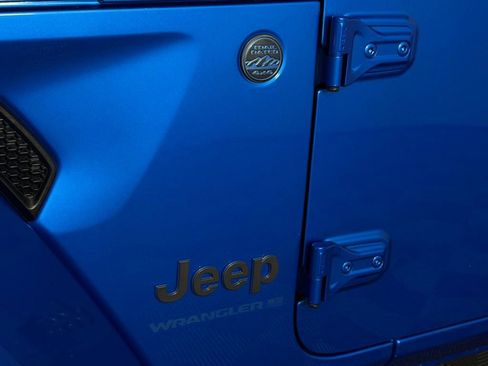 Used 2023 Jeep Wrangler Unlimited Rubicon 4xe w/ Safety Group AWD/4WD image 13