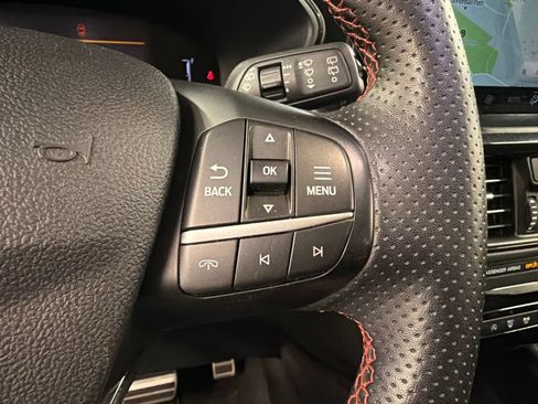 Used 2023 Ford Escape ST-Line w/ Tech Pack #1 AWD/4WD image 18