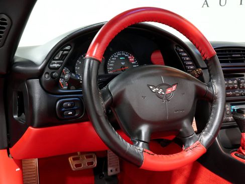 Used 2000 Chevrolet Corvette Convertible w/ Memory Pkg image 80