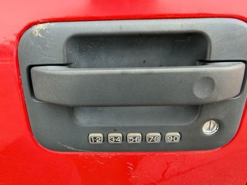 Used 2007 Ford F150 FX4 image 14