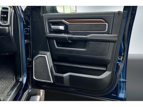 Used 2022 RAM 2500 Laramie image 29