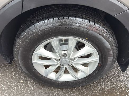 Used 2017 Kia Sorento LX image 9