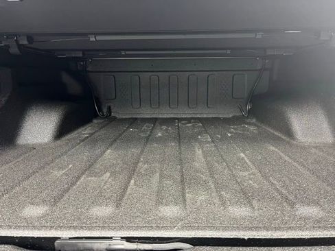 New 2025 Jeep Gladiator Sport w/ Premium Package image 8