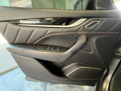 Used 2020 Maserati Levante S GranSport AWD/4WD image 30