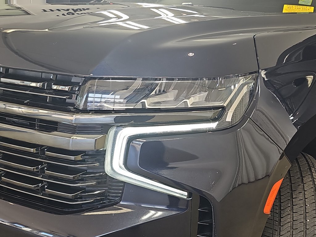 Used 2022 Chevrolet Tahoe RST w/ Luxury Package AWD/4WD image 39