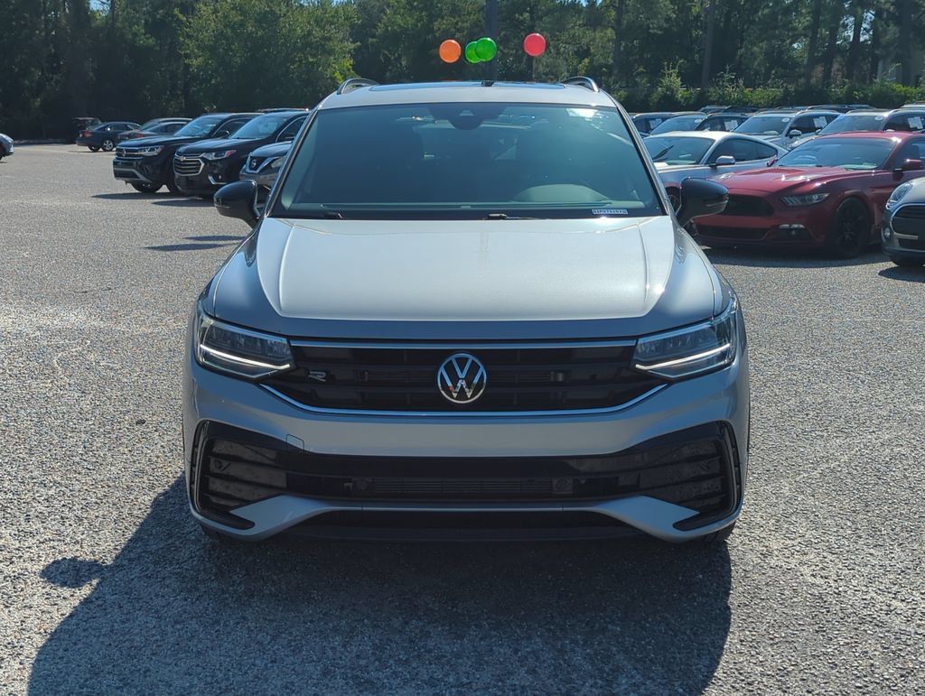 Used 2023 Volkswagen Tiguan SE R-Line FWD image 10