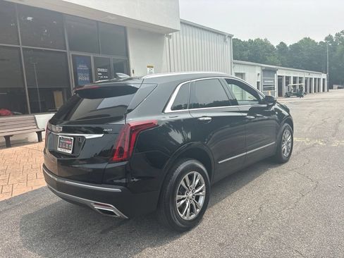 Used 2021 Cadillac XT5 Premium Luxury FWD image 3