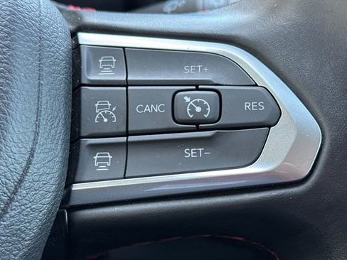 Used 2022 Jeep Compass Trailhawk w/ Trailhawk Elite Group AWD/4WD image 39