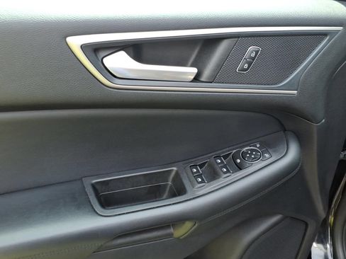 Used 2021 Ford Edge SEL AWD/4WD image 15