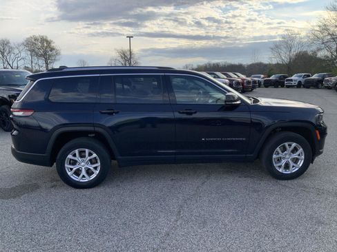 Used 2023 Jeep Grand Cherokee L Limited AWD/4WD image 15