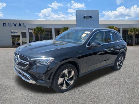 Used 2024 Mercedes-Benz GLC 300 4MATIC image 8