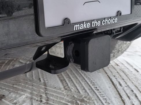 New 2026 Land Rover Defender 110 OCTA AWD/4WD image 23