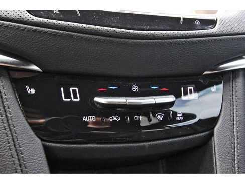 Certified 2023 Cadillac XT5 Luxury image 23