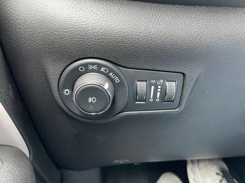 Used 2023 Jeep Compass Limited AWD/4WD image 41
