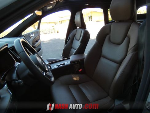 Used 2022 Volvo XC60 B5 Momentum AWD/4WD image 53
