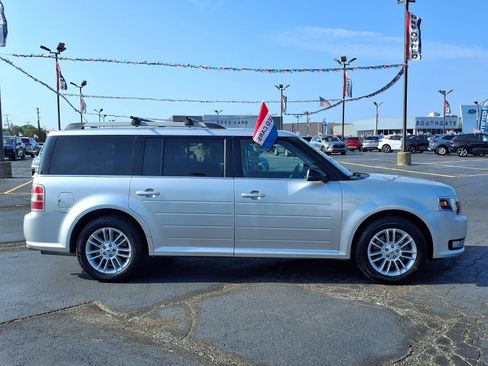 Used 2013 Ford Flex SEL FWD image 27