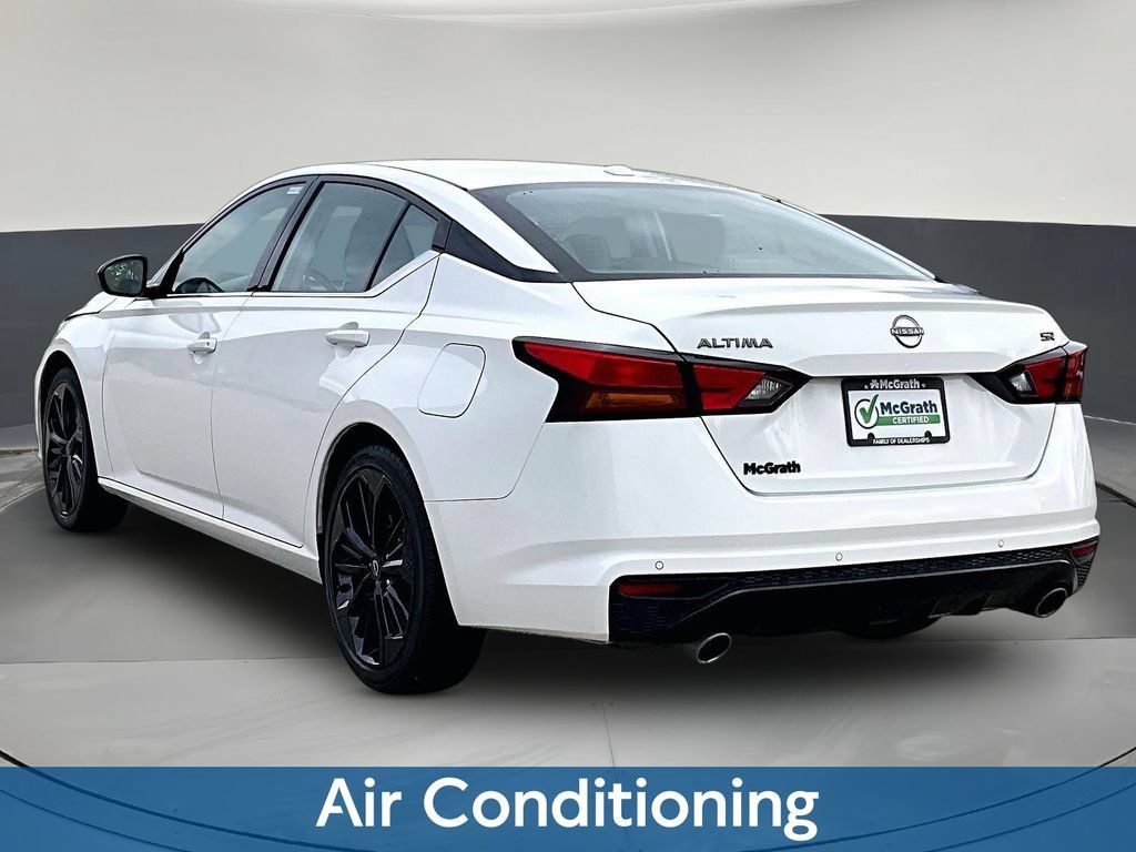 Used 2024 Nissan Altima 2.5 SR FWD image 5