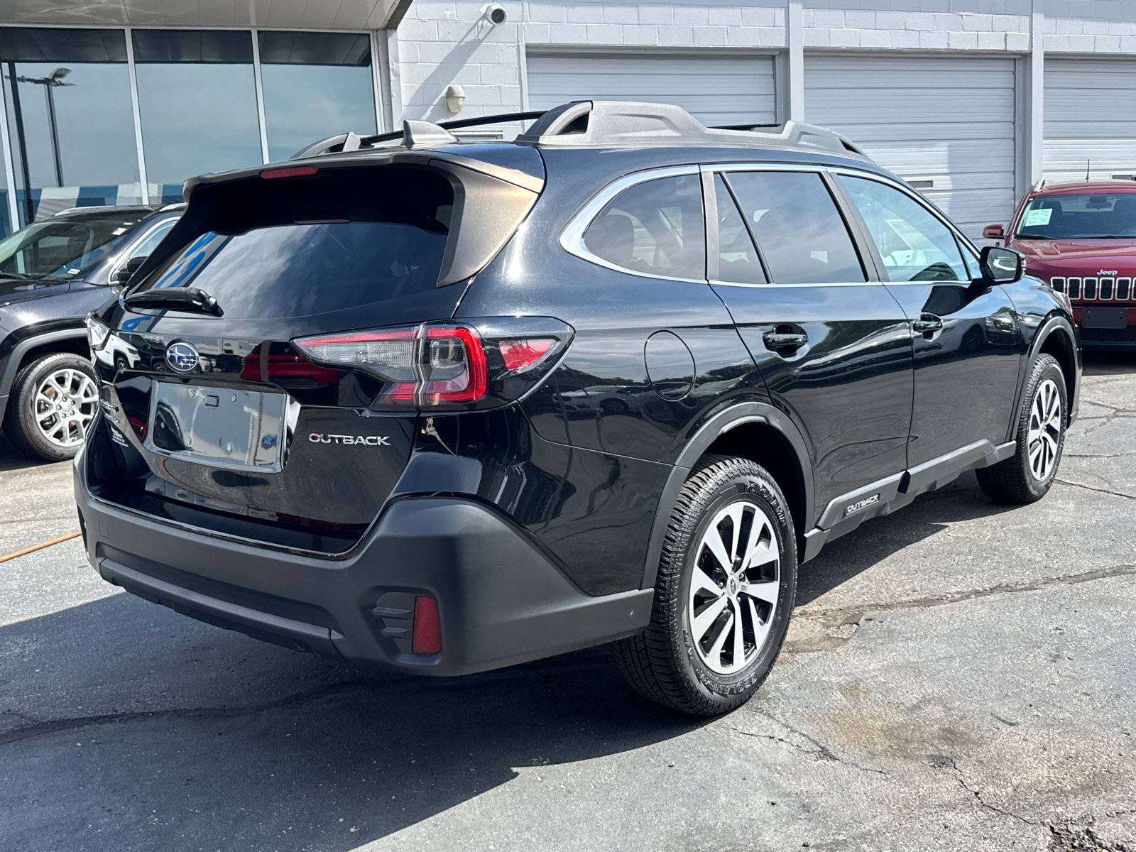 Used 2022 Subaru Outback Premium AWD/4WD image 5
