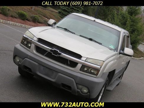 Used 2004 Chevrolet Avalanche 4x4 image 14