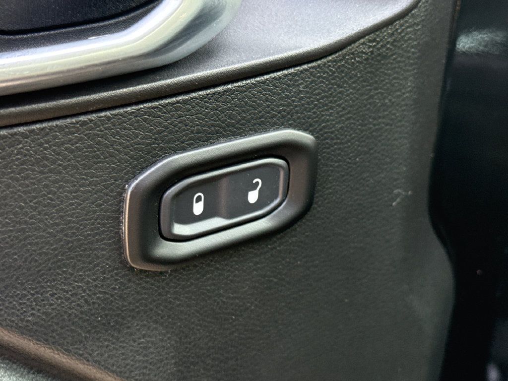 Used 2020 Jeep Wrangler Unlimited Sport AWD/4WD image 20