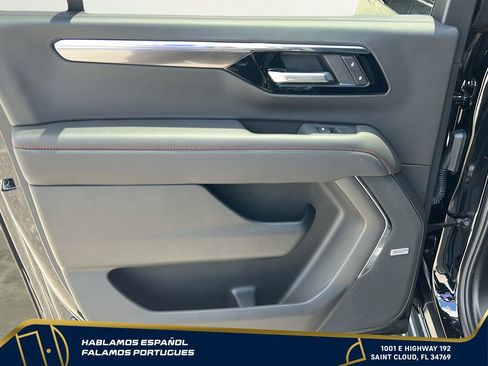 New 2026 Chevrolet Suburban RST w/ Advanced Technology Package AWD/4WD image 21