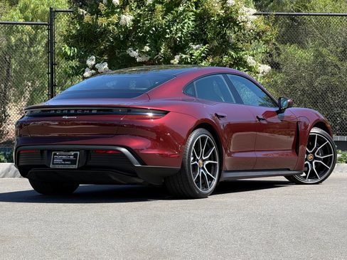 Certified 2022 Porsche Taycan RWD image 7