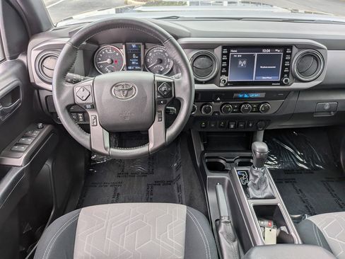 Certified 2021 Toyota Tacoma TRD Sport w/ Technology Package AWD/4WD image 25