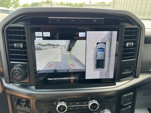 Used 2023 Ford F150 Platinum w/ Equipment Group 701A High AWD/4WD image 17