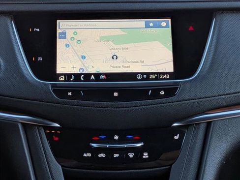 Used 2021 Cadillac XT5 Premium Luxury image 13