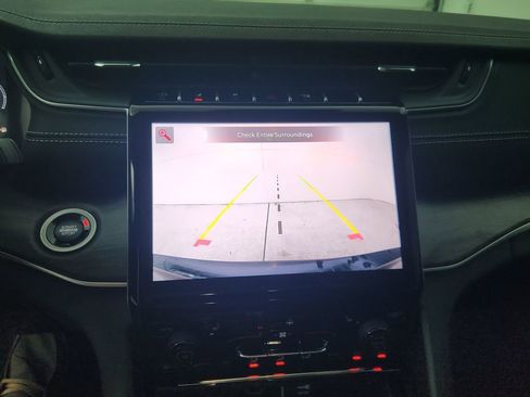 New 2025 Jeep Grand Cherokee L Limited w/ Black Appearance Package image 9