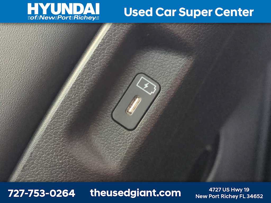 Used 2025 Hyundai Santa Fe XRT AWD/4WD image 16
