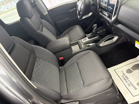 New 2026 Nissan Frontier SV w/ Tow Package AWD/4WD image 13