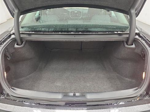 Used 2022 Chrysler 300 Touring image 7