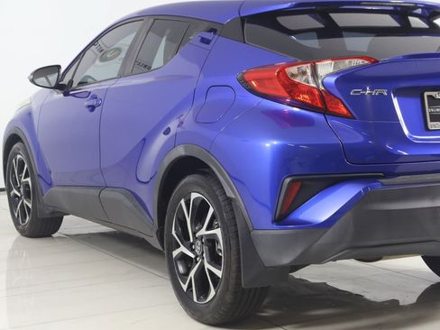 Used 2018 Toyota C-HR XLE FWD image 21