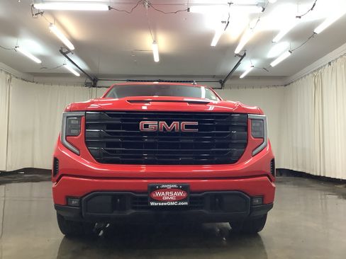 Used 2022 GMC Sierra 1500 Elevation AWD/4WD image 9