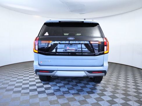 Certified 2025 Ford Expedition Platinum AWD/4WD image 5