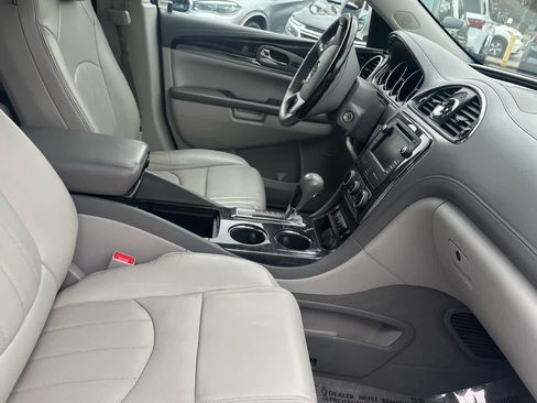 Used 2017 Buick Enclave Leather image 12