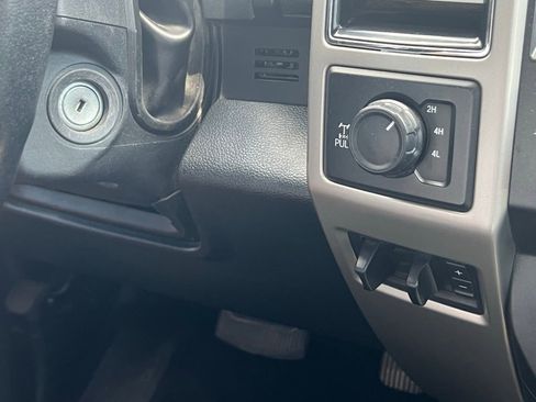 Used 2018 Ford F350 Lariat w/ Chrome Package AWD/4WD image 33