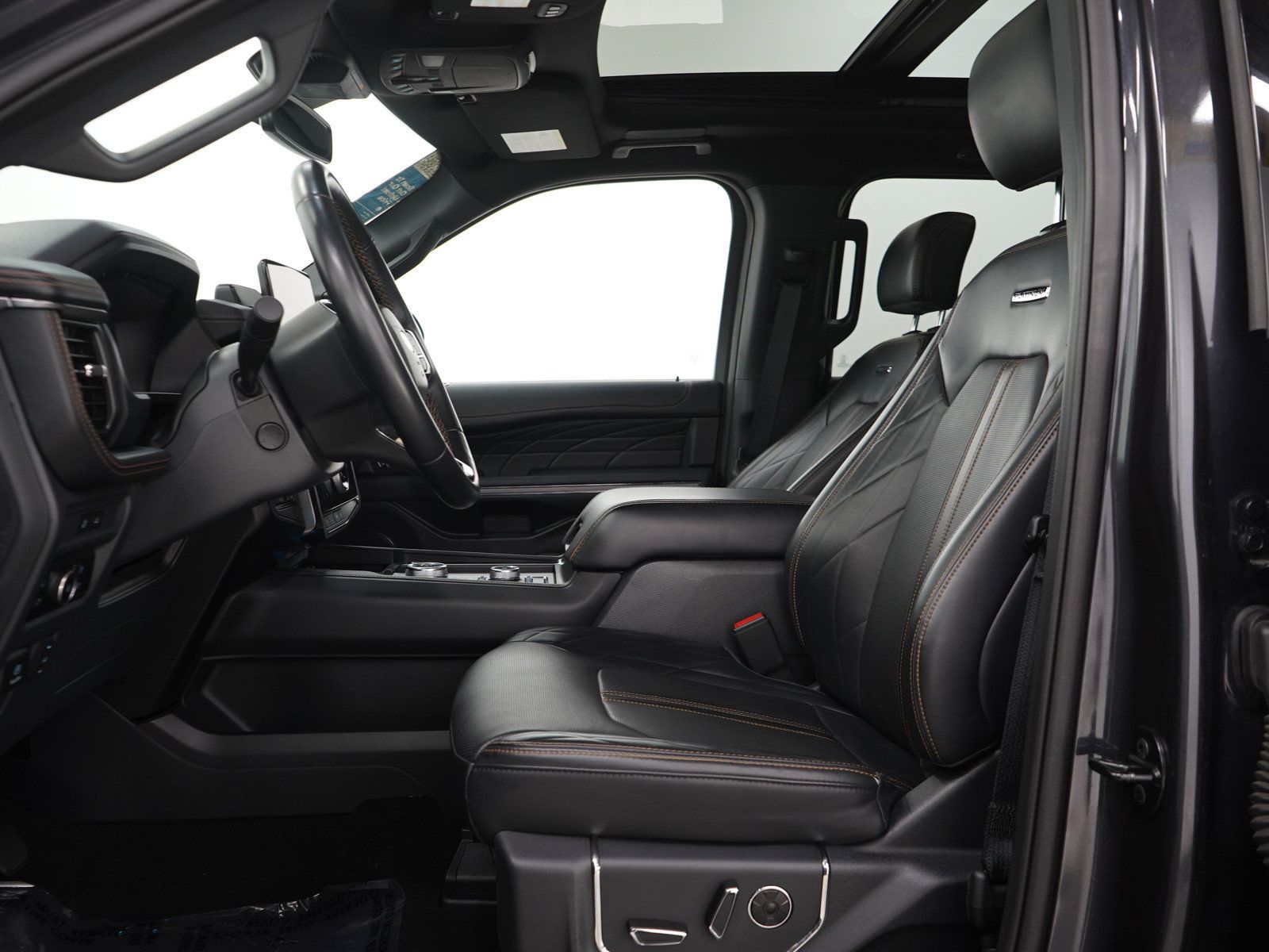 Used 2024 Ford Expedition Max Platinum AWD/4WD image 26