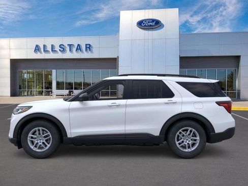New 2026 Ford Explorer Active RWD image 3