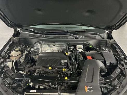 Used 2025 Buick Envista Avenir FWD image 30