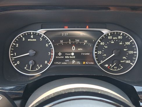 Certified 2024 Nissan Pathfinder SL w/ SL Premium Package AWD/4WD image 23
