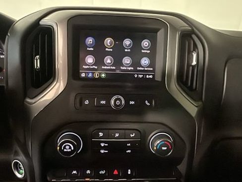 Used 2022 Chevrolet Silverado 1500 Custom AWD/4WD image 23