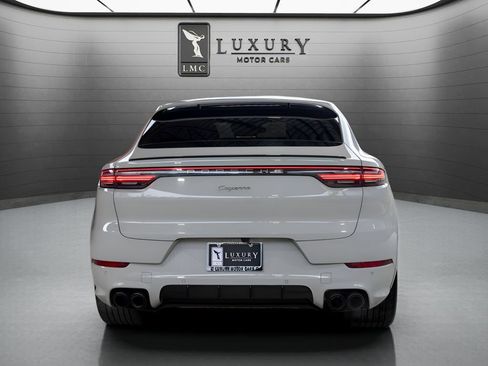 Used 2023 Porsche Cayenne Coupe AWD/4WD image 7