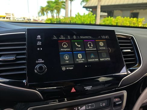 Used 2019 Honda Pilot Elite image 22