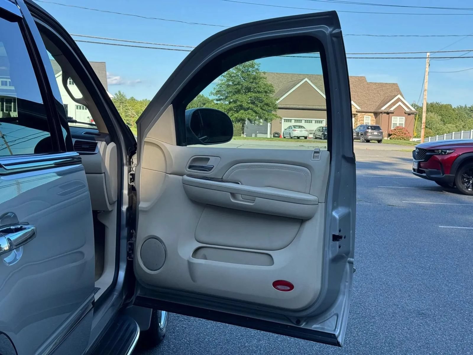 Used 2008 Cadillac Escalade AWD image 14