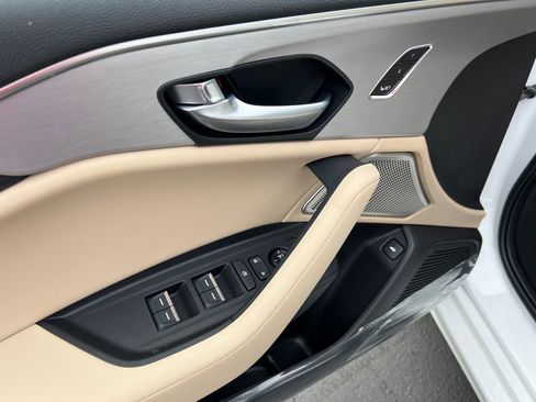 Certified 2025 Acura TLX w/ Technology Package image 12